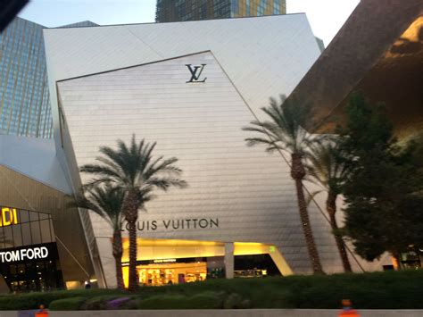 louis vuitton las vegas strip